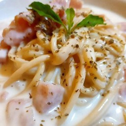 สปาเก็ตตี้คาโบนาร่า แฮม