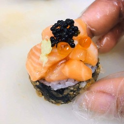 แซลมอนคาเวียร์