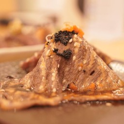 ซูชิซูโม่วากิว