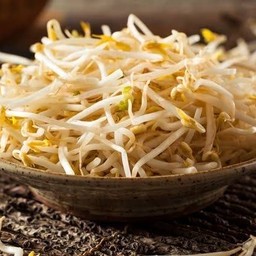 ถั่วงอกลวก