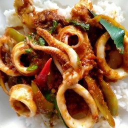 พริกแกงปลาหมึก