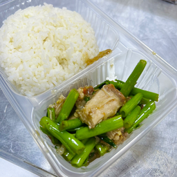 ผัดผักบุ้ง