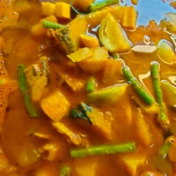 ขนมจีนไตปลาา