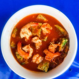 แกงส้มชะอมกุ้ง