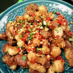 คั่วพริกเกลือเป็นกับข้าว(เมนูนี้ต้องระบุเนื้อสัตว์ด้วยนะคะ)