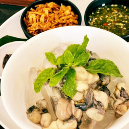 หอยนางรมทรงเครื่อง