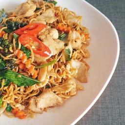 มาม่าขี้เมา ไก่.