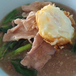 นัทราดหน้าหมูหมัก🐷&อาหารตามสั่ง🍛