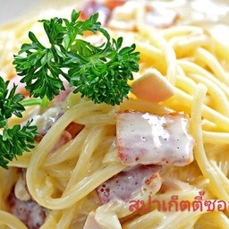สปาเกตตี้ซอสแฮมเห็ด