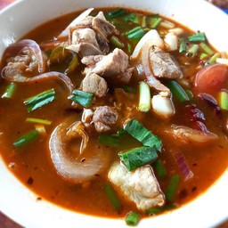 ต้มแซ่บกระดูกหมูอ่อน