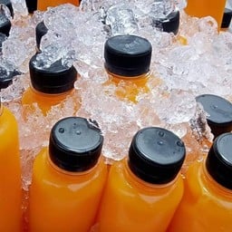 น้ำส้มคั้น SP Orange ตลาดโต้รุ่ง ขอนแก่น