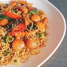 มาม่า ขี้เมา ไส้กรอก.