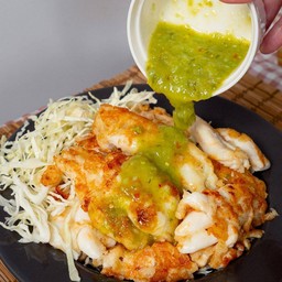 คุณบัส ไข่หมึกแซ่บ ถนนราษฎร์อุทิศ1