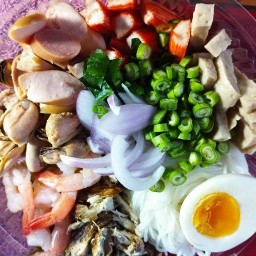 ยำขนมจีนปลาซาบะ