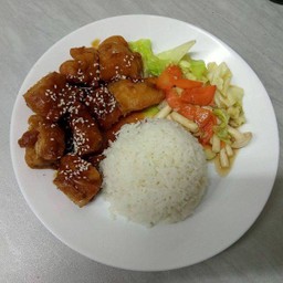 ข้าวไก่กรอบซอสเกาหลี
