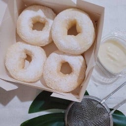 โดนัทนมสด สไตล์ญี่ปุ่น & เบเกอรี่ (By Kanombanlukpad Homemade Bakery)