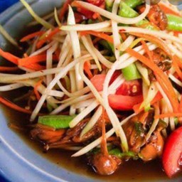 ส้มตำปูปลาร้าหอยดอง