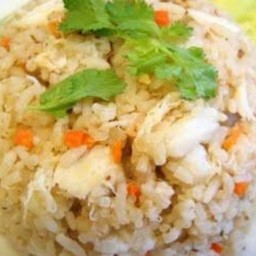 ข้าวผัด+น้ำอัดลมกระป๋อง