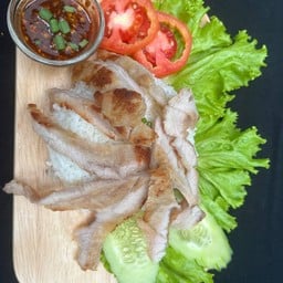 เรื่องหมู หมู