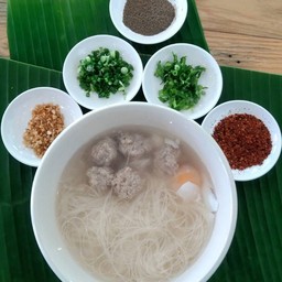 หมี่สั่วไก่ใส่ไข่