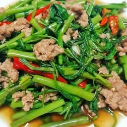 ผัดผักบุ้งไฟแดง