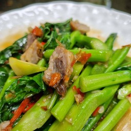 คะน้าปลาเค็ม(กับ)