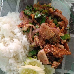 ข้าวยำไก่แซ่บ