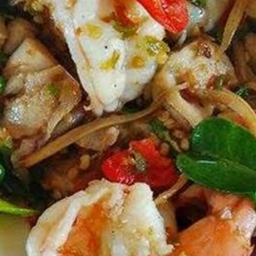 ผัดฉ่า ทะเล ราดข้าว
