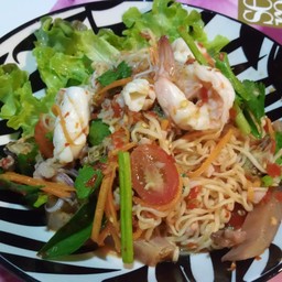 ยำมาม่า