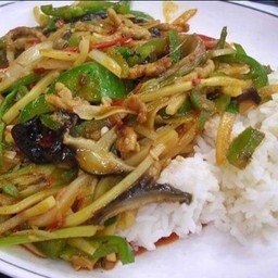 고추잡채밥 (곱배기) - โคชูจับแชบับ (พิเศษ)