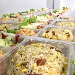 เมื่อสั่งอาหารประเภทจานเดียว 5 กล่อง ชนิดเดียวกัน จะได้ในราคาพิเศษ!!!