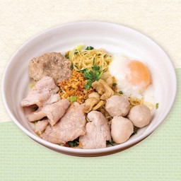 ก๋วยเตี๋ยวแห้ง (ไม่รวมไข่)