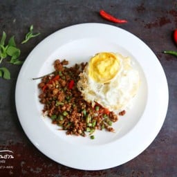 ข้าวกระเพราะหมู/ไก่