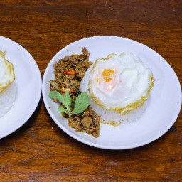 ครัวแม่ อาหารตามสั่ง