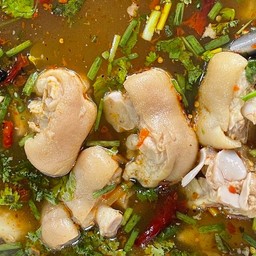 ต้มยำขาหมู