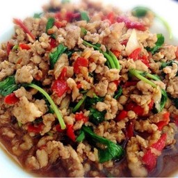 ผัดกระเพราหมูสับ (กับข้าว)