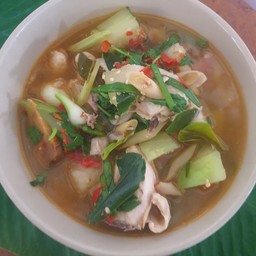 แกงไก่ใส่ฟัก