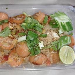 ข้าวผัดไส้กรอก
