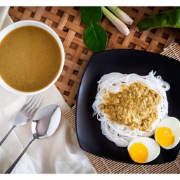 ขนมจีน น้ำยาป่า ( น้ำเคยคร ) 1 ชุด