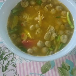 ต้มแซบกระดูกหมู