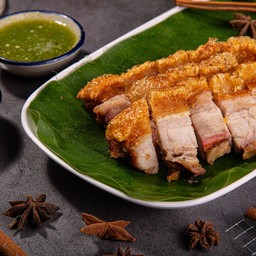 หมูกรอบ