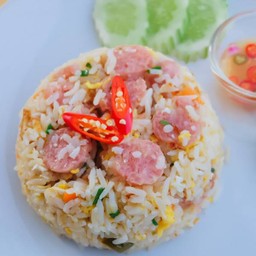 ข้าวผัดแหนม