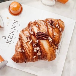 Pumpkin Spice Cake Croissant