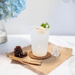 Lychee Soda (ลิ้นจี่โซดา)