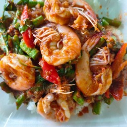 ร้านเจ๊ป๊อป...อ้วนเเต่สวย