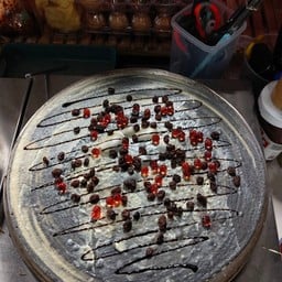 แป้งทูโทน  ลูกเกด เยลลี่สีแดง