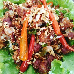 หมูผัดพริกเกลือ