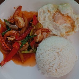 ข้าวราดผัดพริกเผา