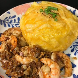 กุ้งกระเทียมพริกไทยไข่ข้น