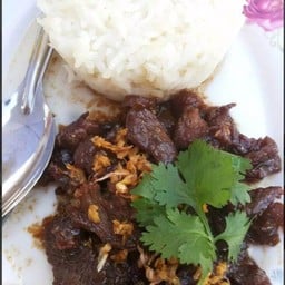 ข้าวเนื้อทอดคุณปลา แคราย